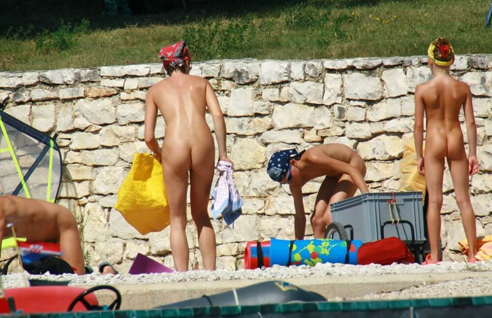 Sporty and Athletic Sands gallery - Unrestricted freedom is a core value in nudism and naturism