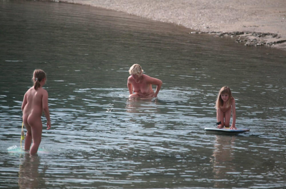 Naturism photo gallery # 14 - Nudism and naturism as a philosophy of life are deeply rooted in respect