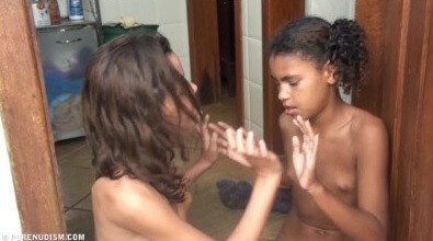 Fun Tropical Activity 1 Full HD video - In this nudist movement, voluntariness and comfort are important