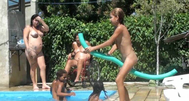 Oceanic Backyard Noon # 1 Full HD - A person without clothes is closer to the wild