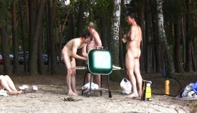 Naturist Sport Medley 2 - Nature provides inspiration and energy for the practice of naturism and nudism
