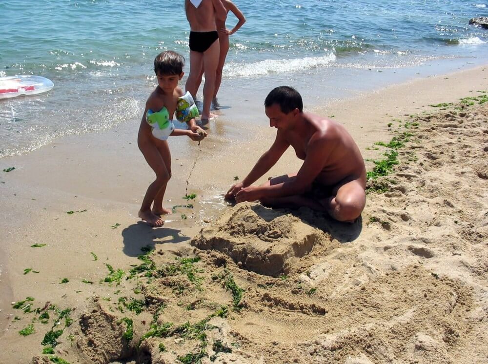Bulgarian Sandy Paint Over - Visit a nudist beach