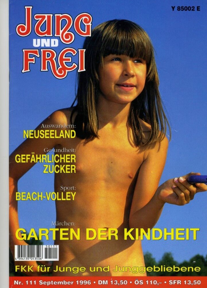 Jung und Frei Nr 111 - At the heart of nudism lies the idea of equality and respect for oneself and others