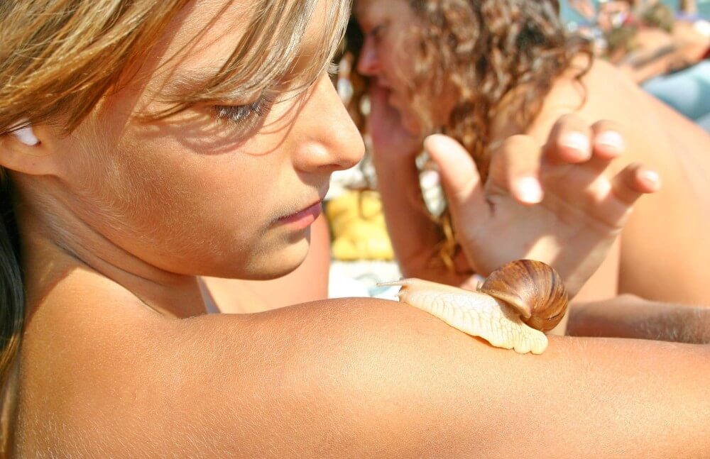 Ulitka Play On the Beach pics - Nudity fosters trust and mutual understanding among people