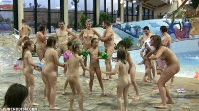 Aqua extravaganza 1 Full HD - Not being afraid of nudity is the path to inner freedom and harmony