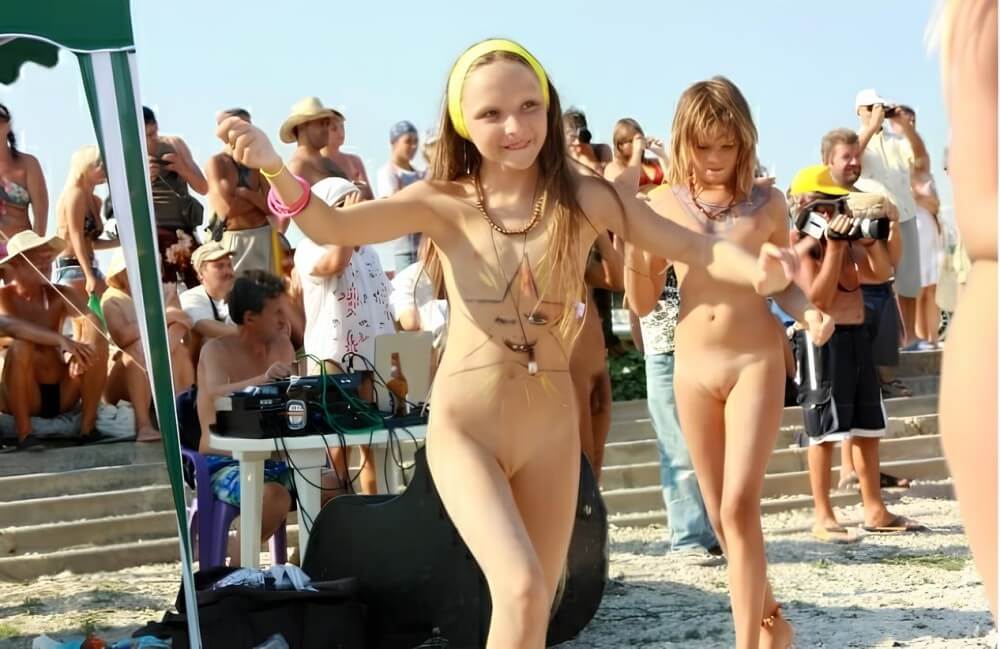 Nudist beauty contest photos - Naturism and society