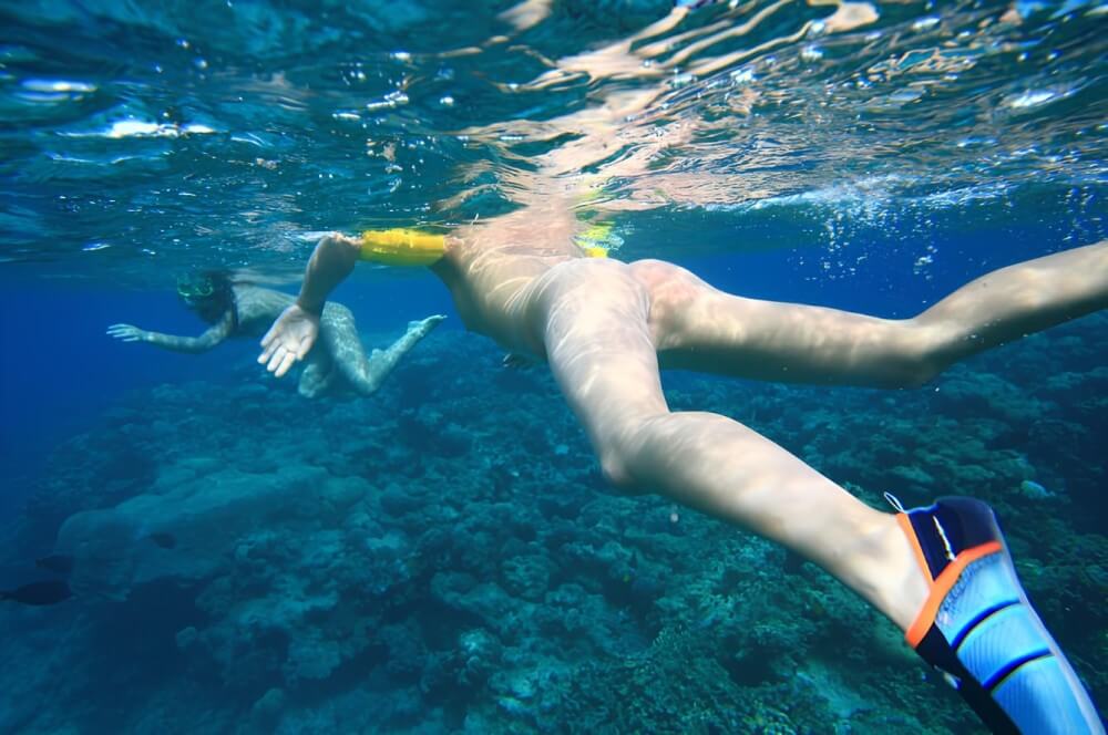 Nudism on the Red Sea photo gallery - Participation in nudism contributes to personal growth
