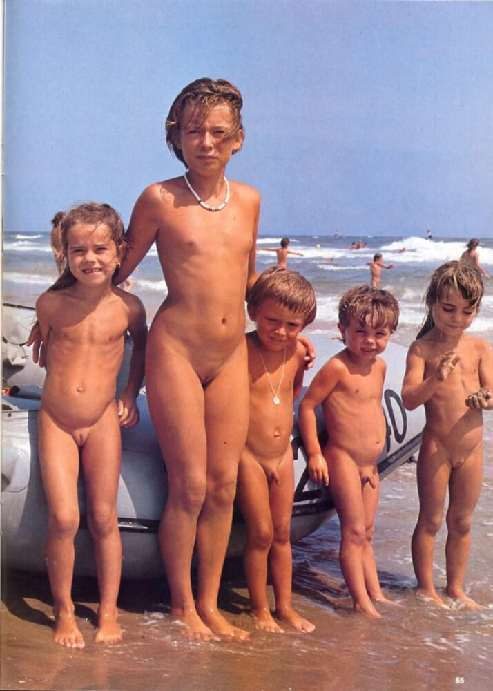 Jung und Frei Nr 2 - Naturism and nudism are a path to peace of mind and a little solitude