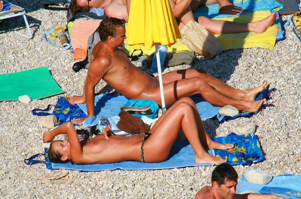 Ula FKK Bikini Couples Day pics - Share the philosophy of naturism