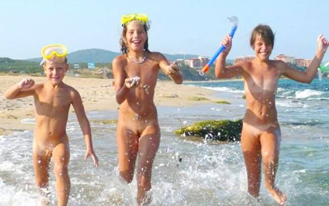 Naturism photo gallery # 27 - A love of the sun and fresh air are important values for those who practice naturism and nudism