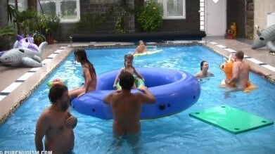 Piano pool and tennis Full HD - Nudity as an expression of natural beauty
