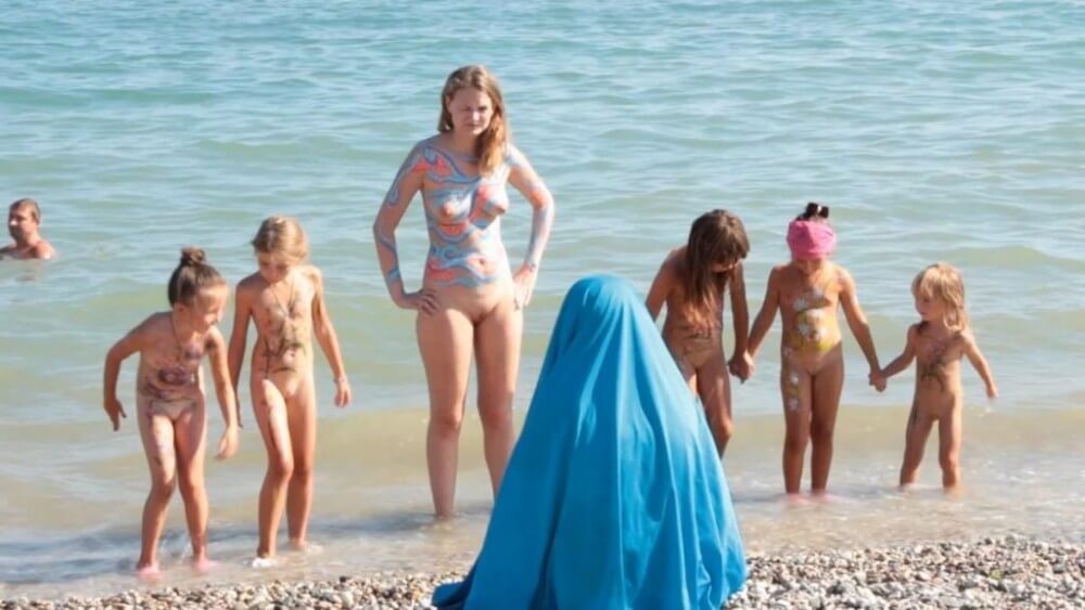 Neptune Day Full HD - Most nudists are motivated solely by a sense of comfort