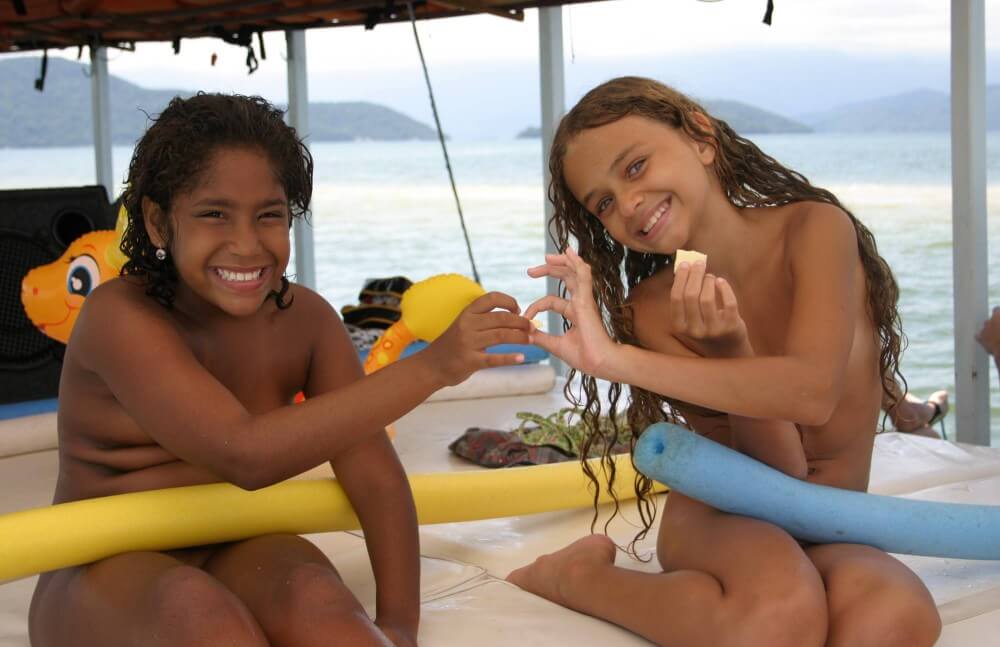 Brazilian Boating Girlfriend pics - They value simplicity and naturalness, and encourage people not to feel self-conscious about being naked