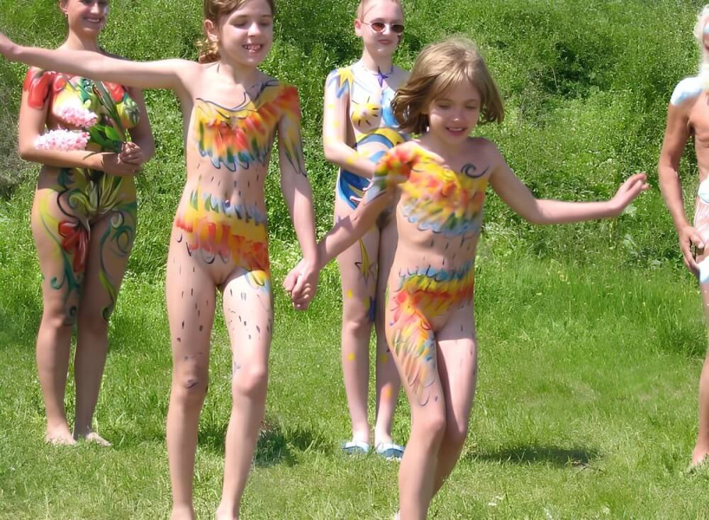 Naturism photo gallery # 29 - Naturism and nudism are a path to peace of mind and a little solitude