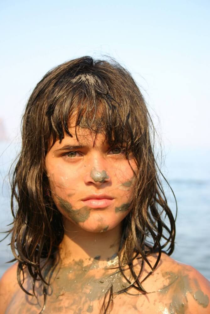 Courageous Naturist Girl pics - Nudist practices help foster respect for differences and individuality