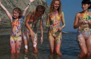 A Mediterranean Crag photos - Naturism helps break free from body stereotypes