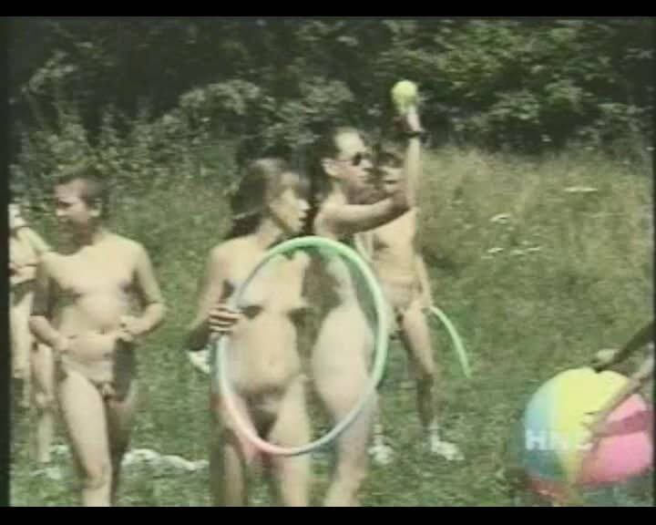 Helios Natura: Nudi Youth Weekend - Nudity in nudism is a form of honesty with oneself