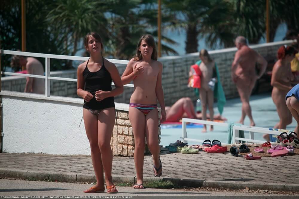 FKK Water Locations Set 1 - Nudism promotes psychological and physical well-being