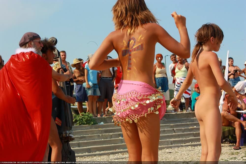 Colorful Carnival Dancing photos - The Philosophy of Body Freedom